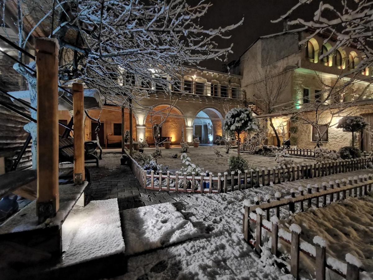 Falcon Cave Suites Göreme Exterior foto