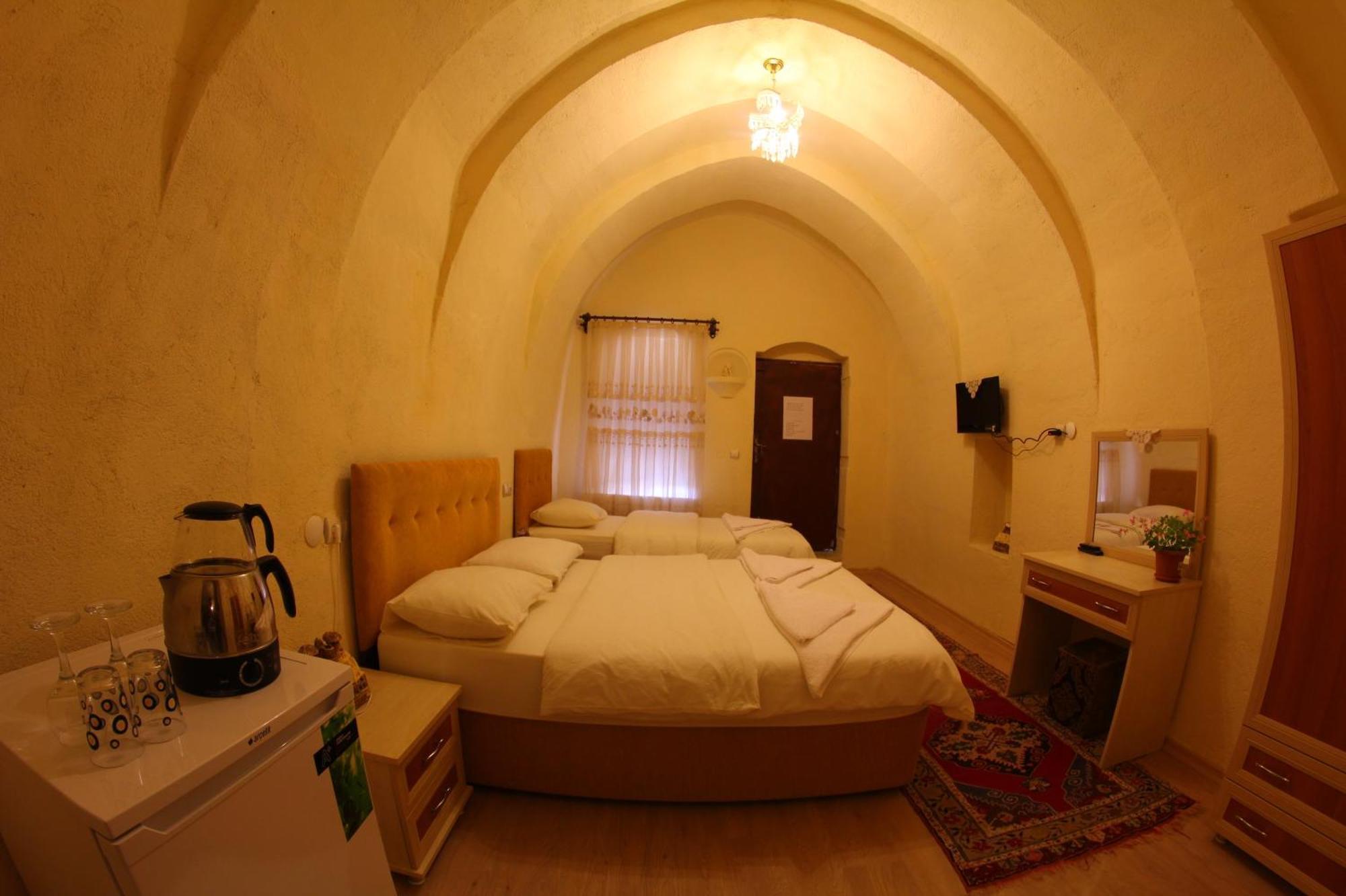 Falcon Cave Suites Göreme Exterior foto