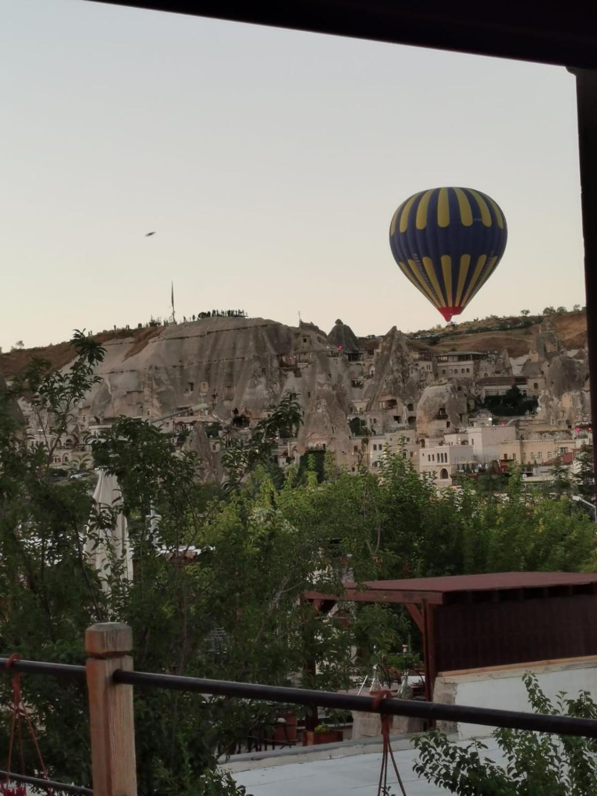 Falcon Cave Suites Göreme Exterior foto