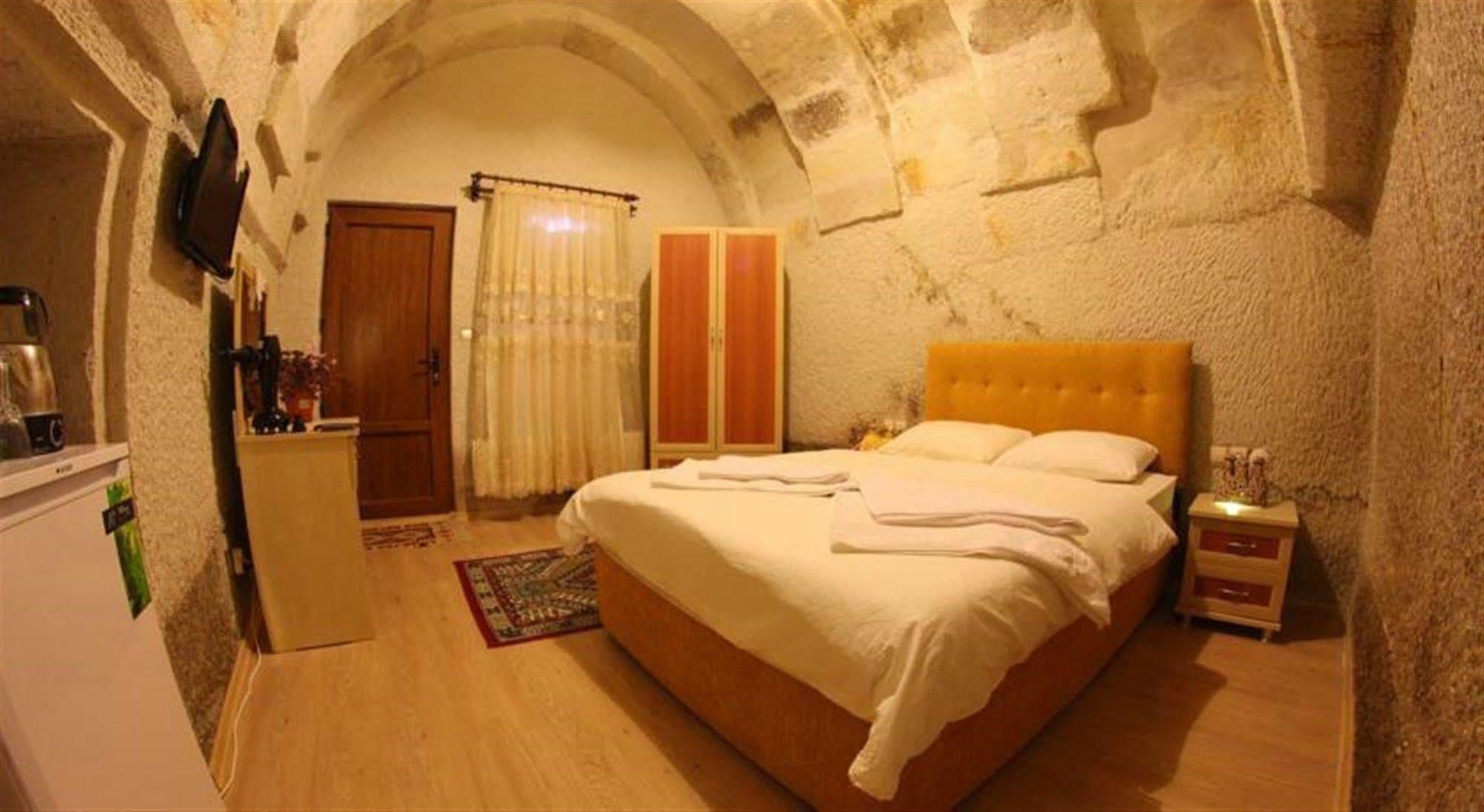 Falcon Cave Suites Göreme Exterior foto